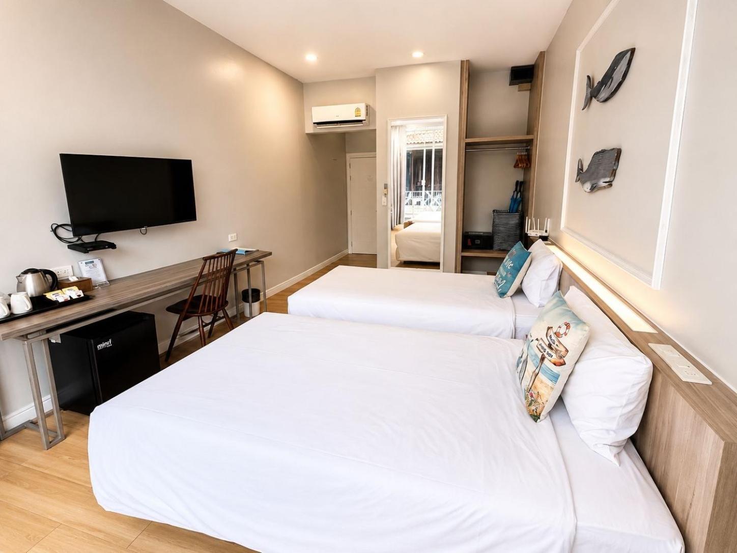 Deluxe Twin Room