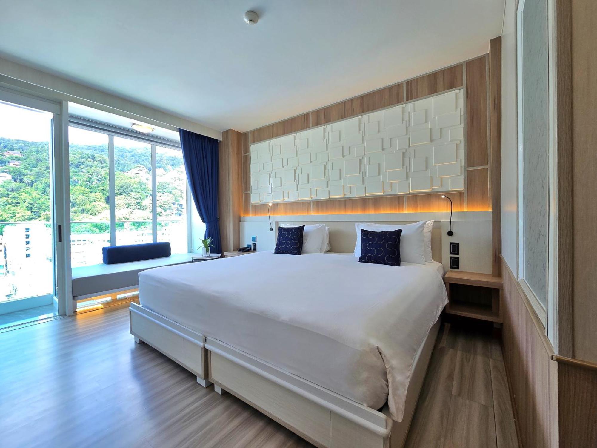 Double Room High Floor Views