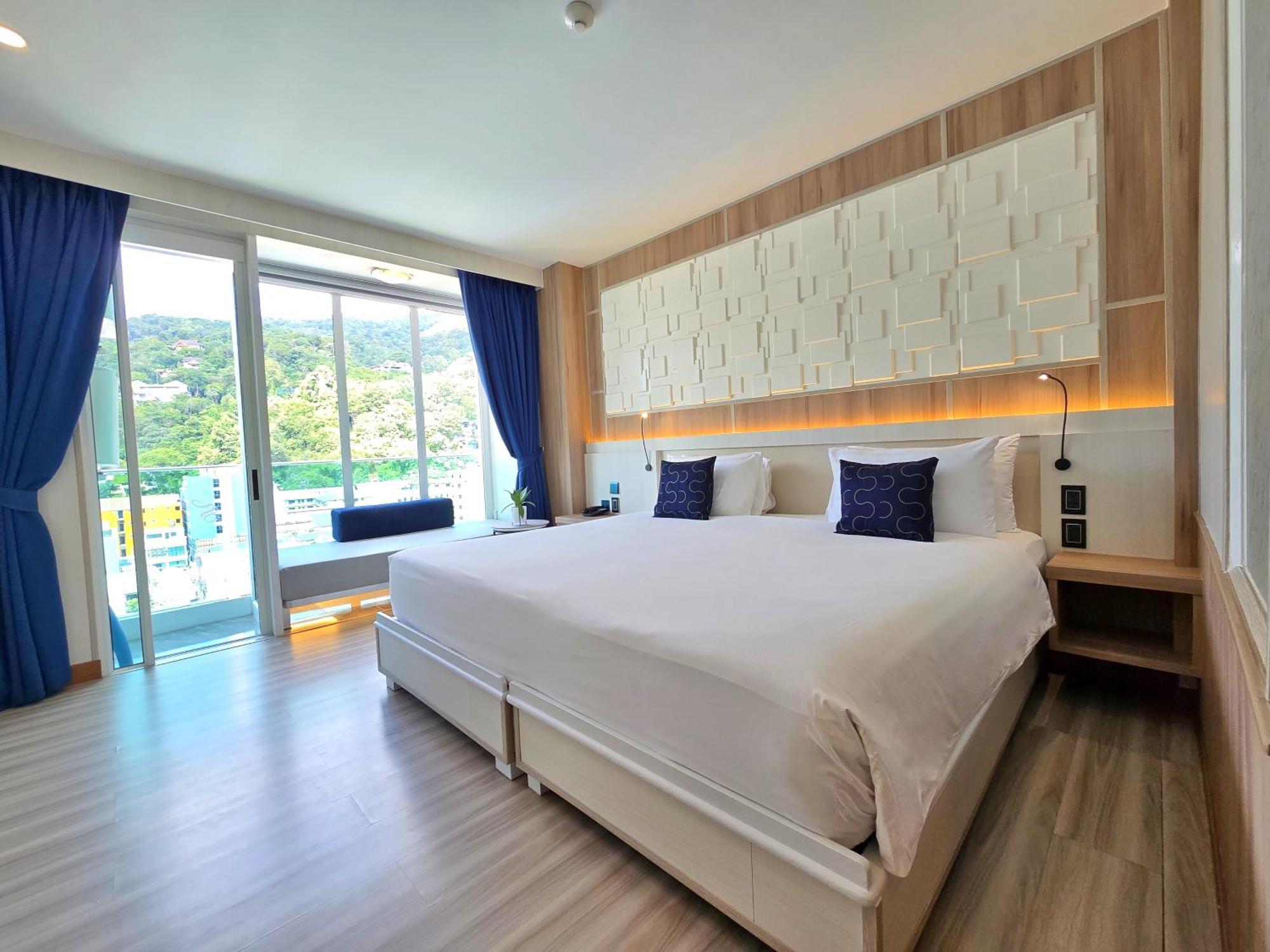 Double Room High Floor Views