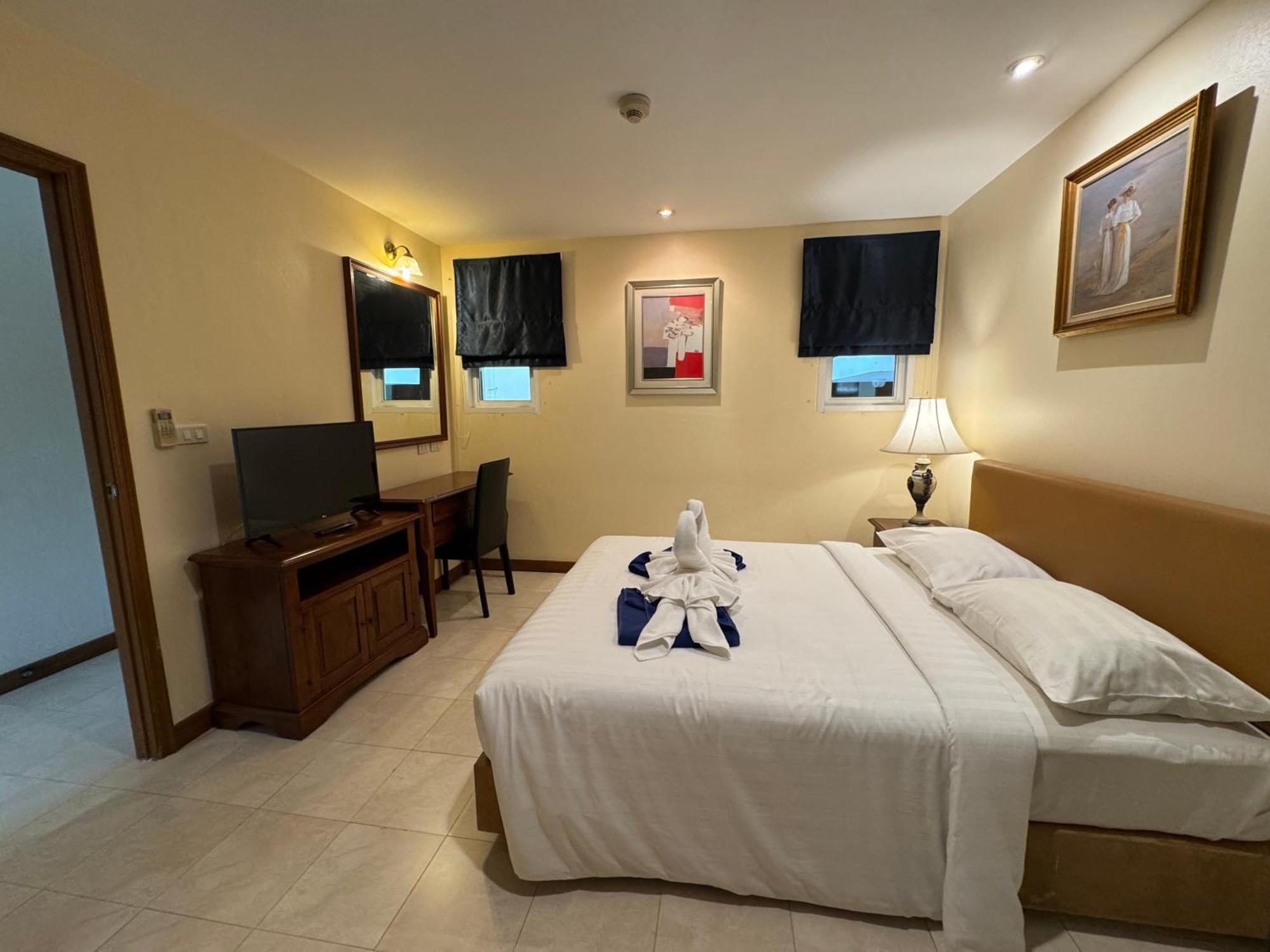 Superior One-Bedroom Suite