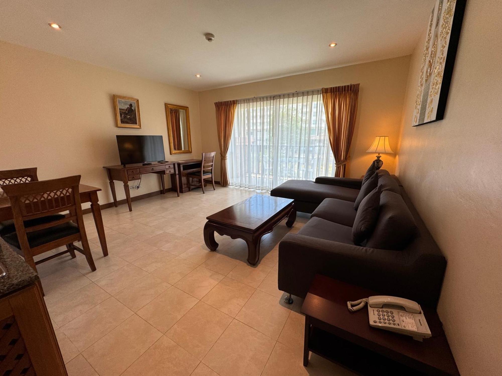 Superior One-Bedroom Suite