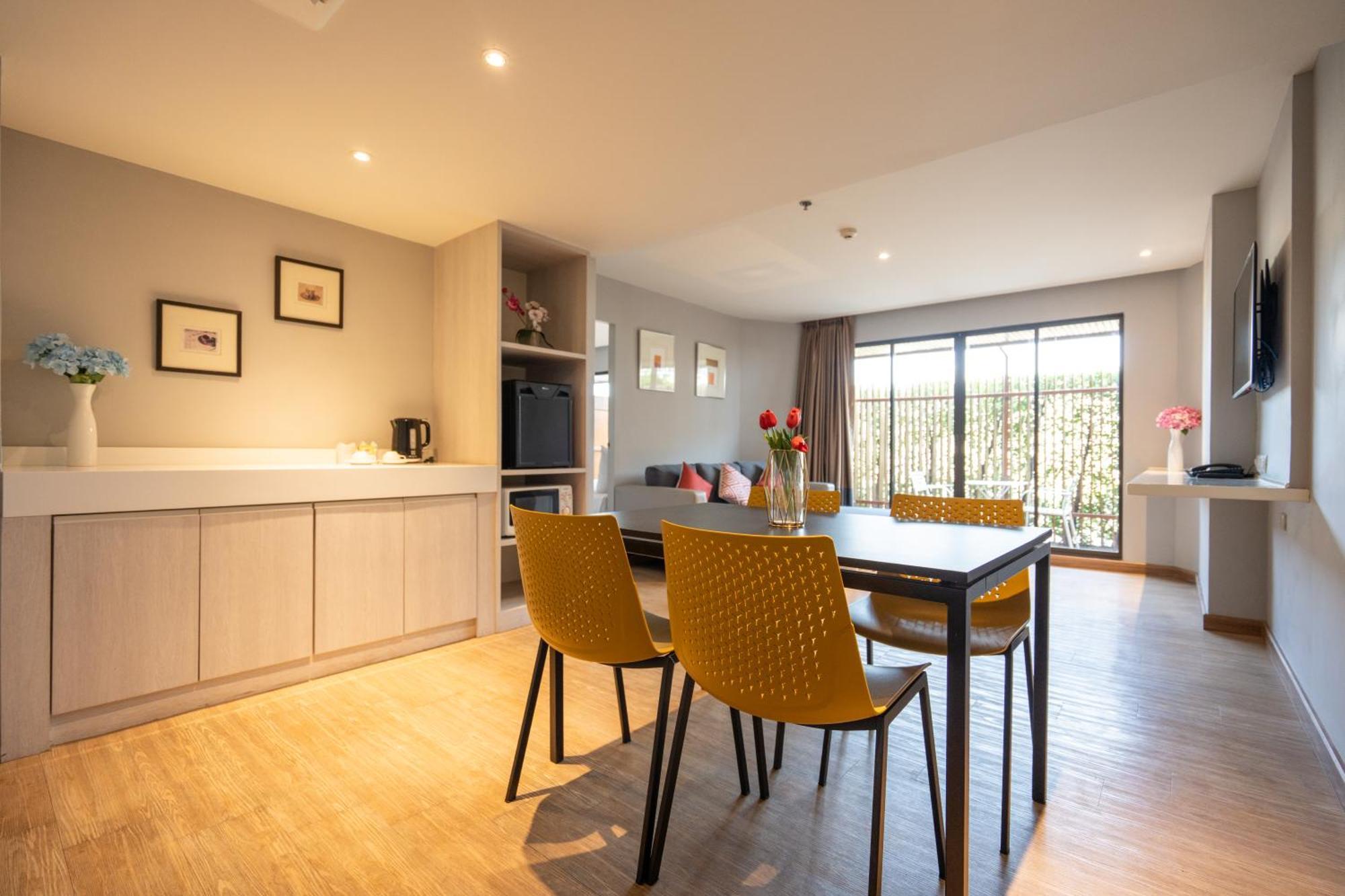 One-Bedroom Suite