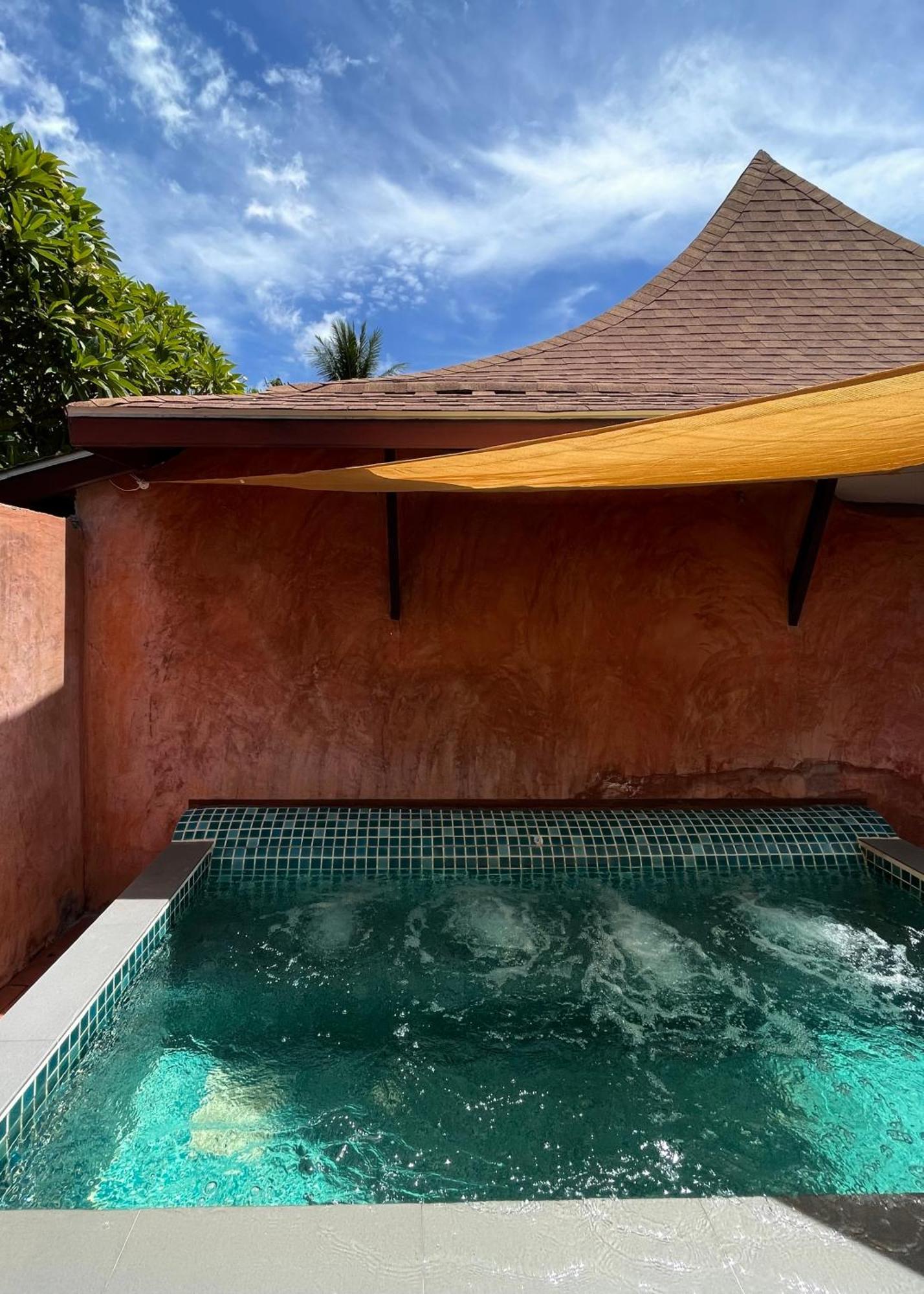 Deluxe Pool Villa