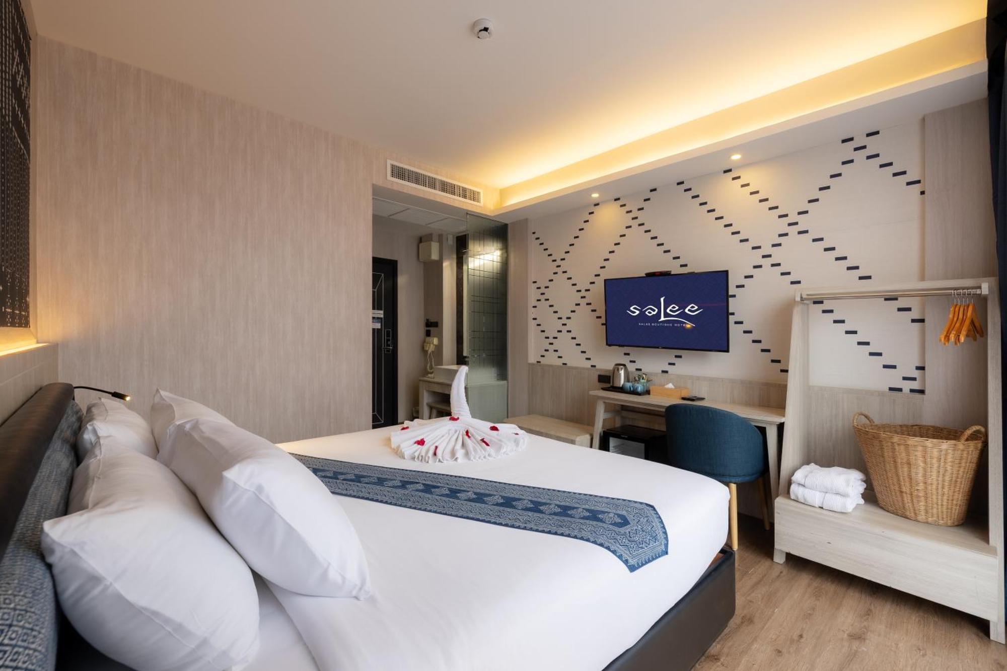 Standard King Room