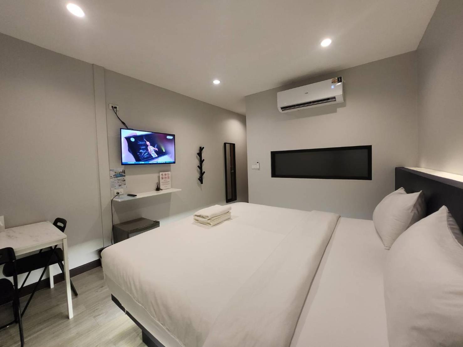 Deluxe Double Studio
