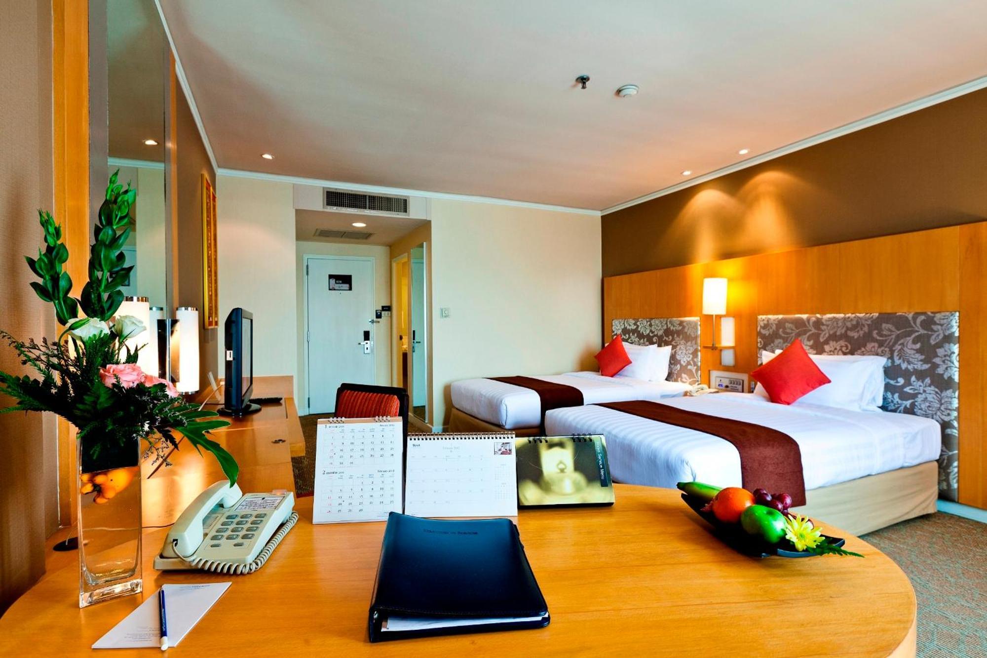 Superior Double or Twin Room with City View,913764082:JPEG