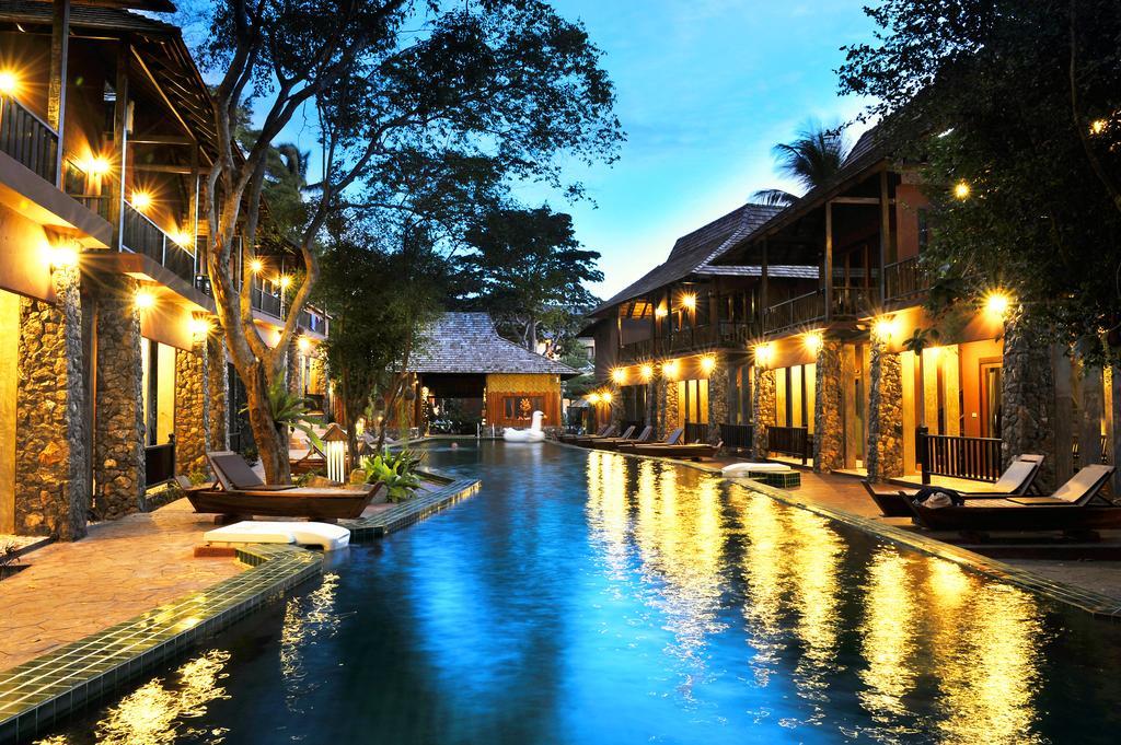 Superior Double Room Pool Access