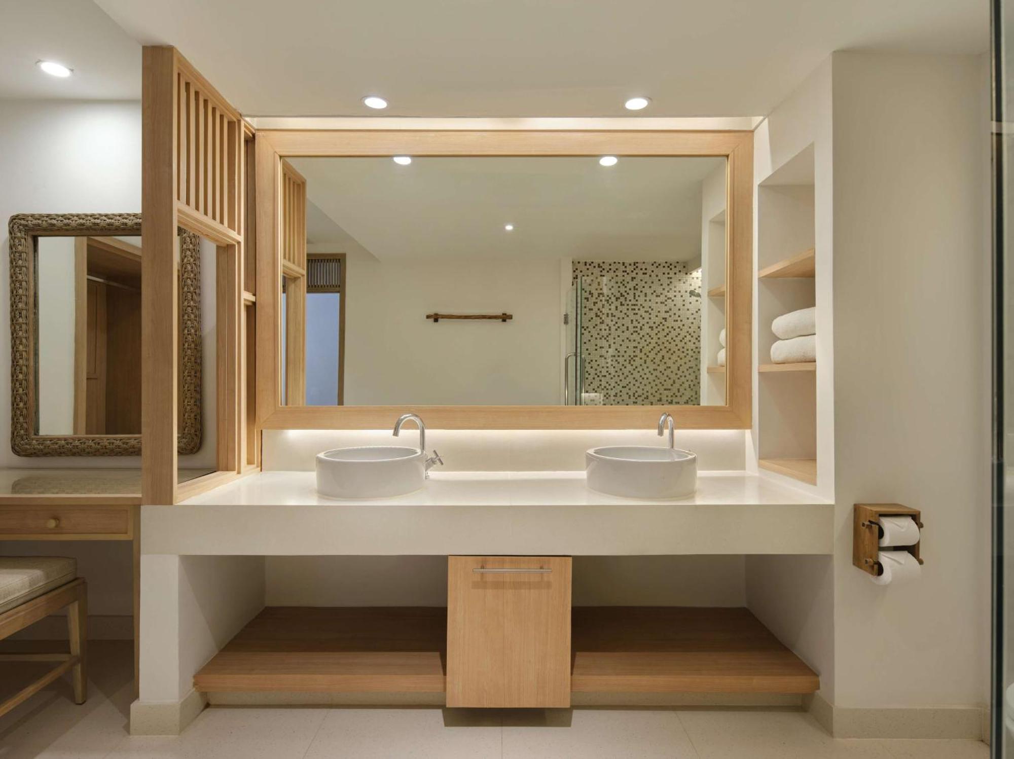 Beachfront Suites