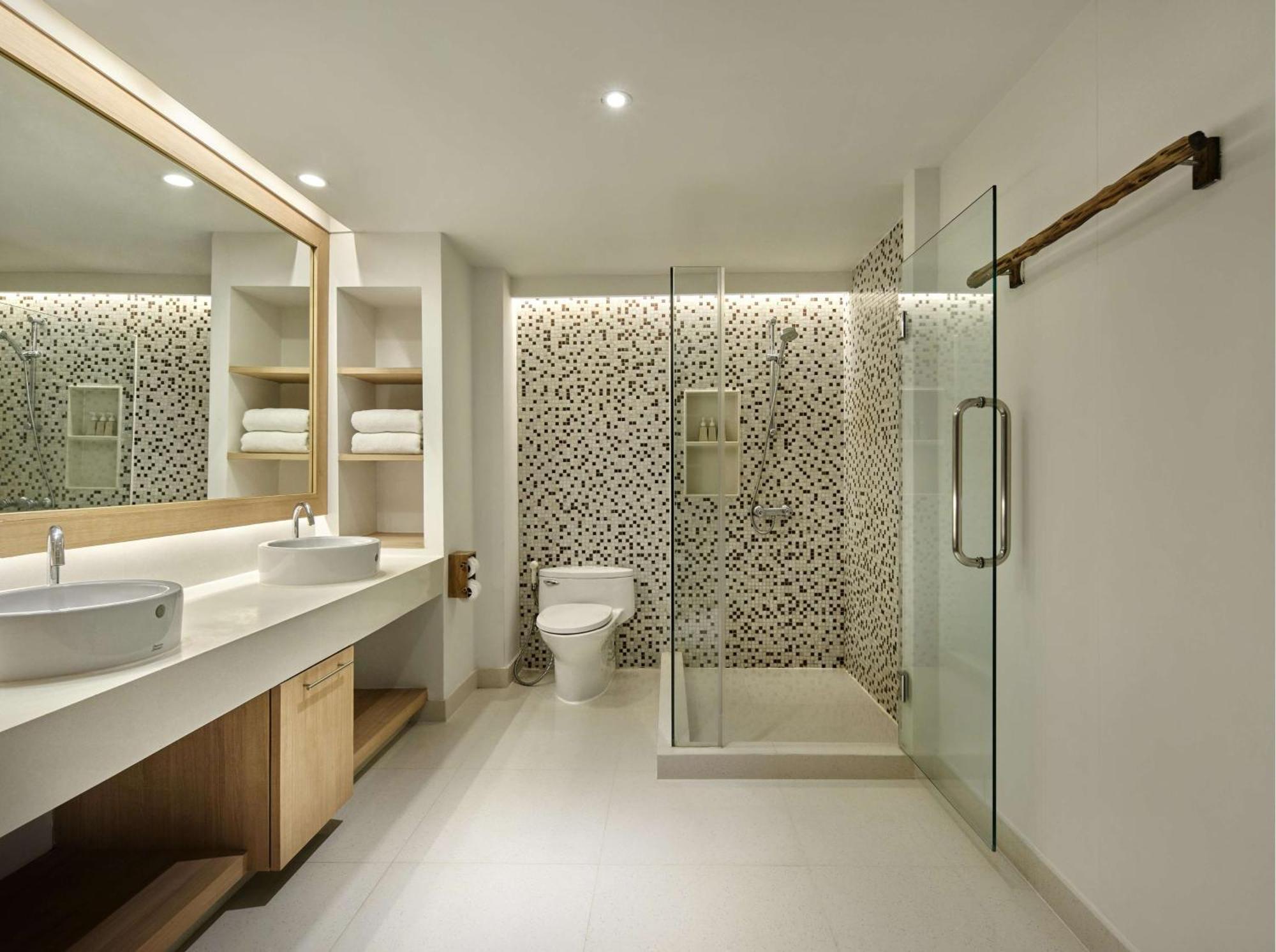 Beachfront Suites