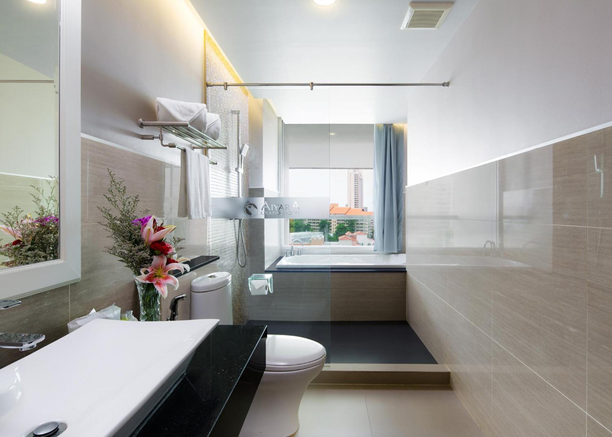 Deluxe Double or Twin Room