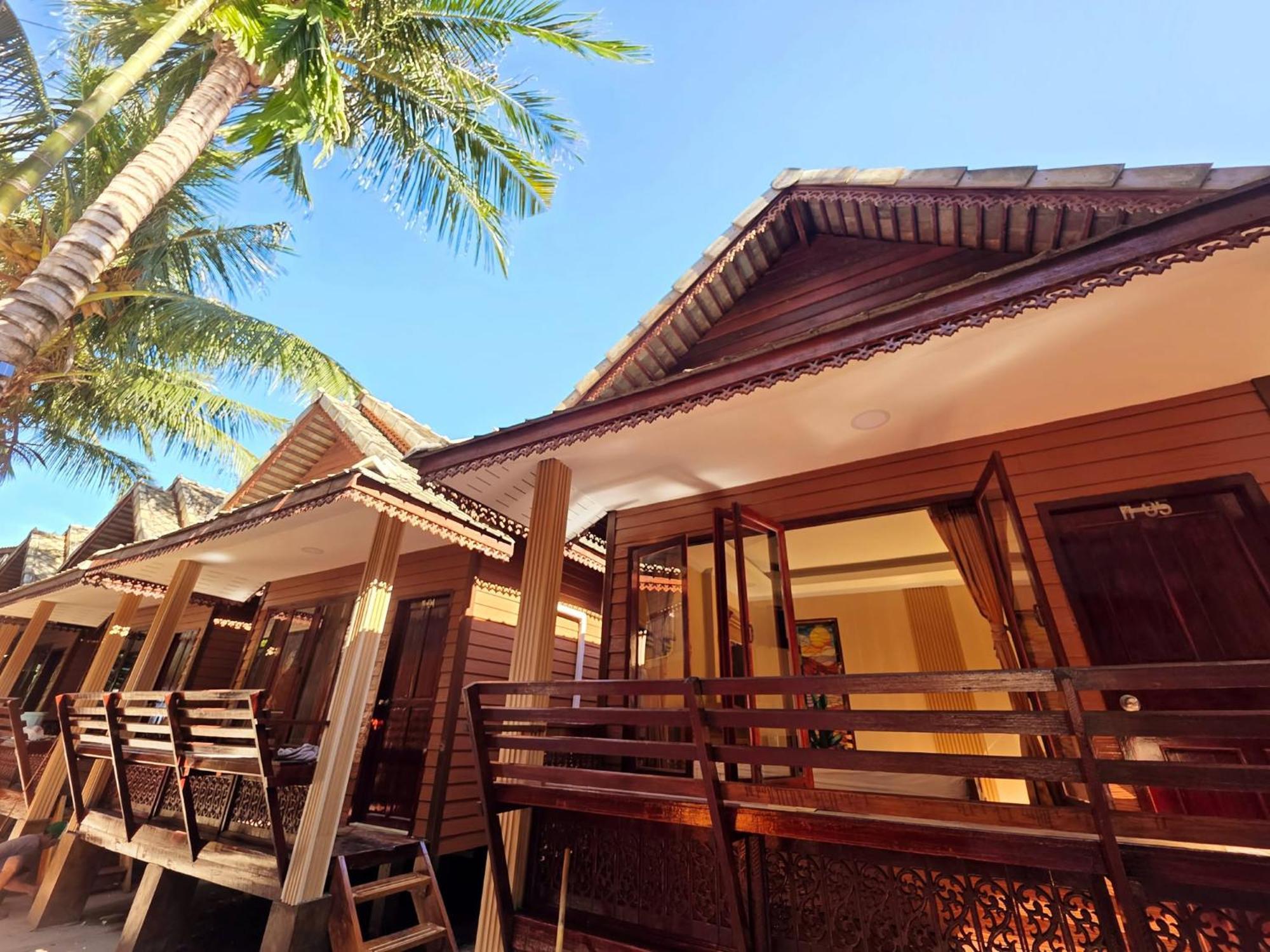 Bungalow Double Bed