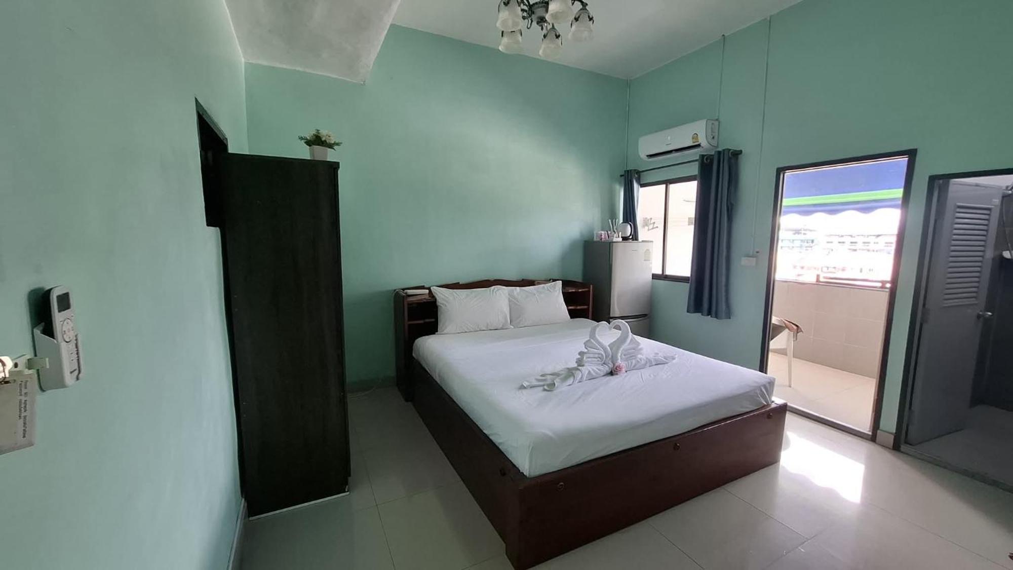 Large Double Room