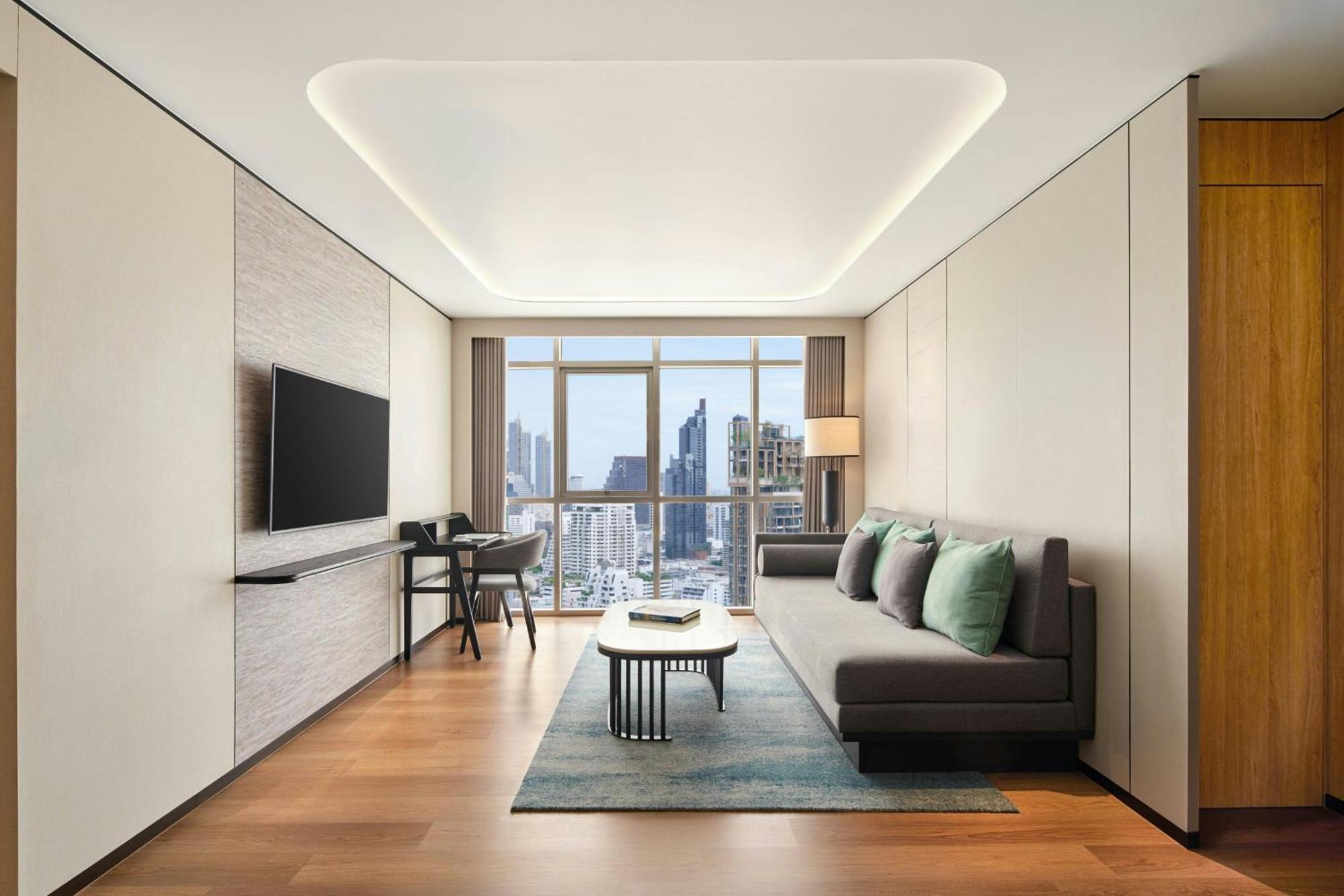 One-Bedroom Executive King Suite City View