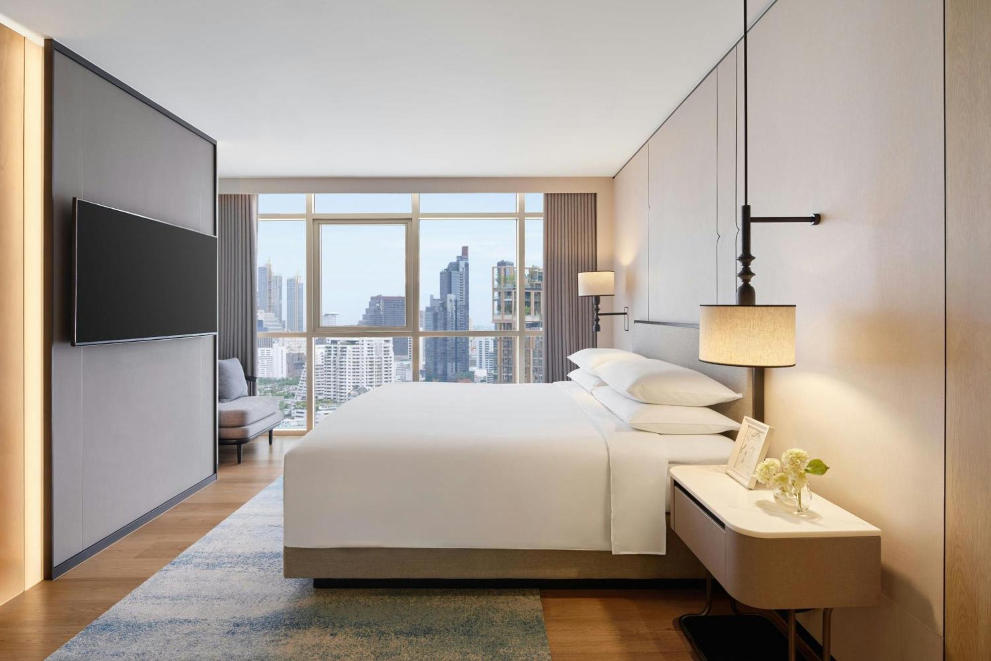One-Bedroom Executive King Suite City View