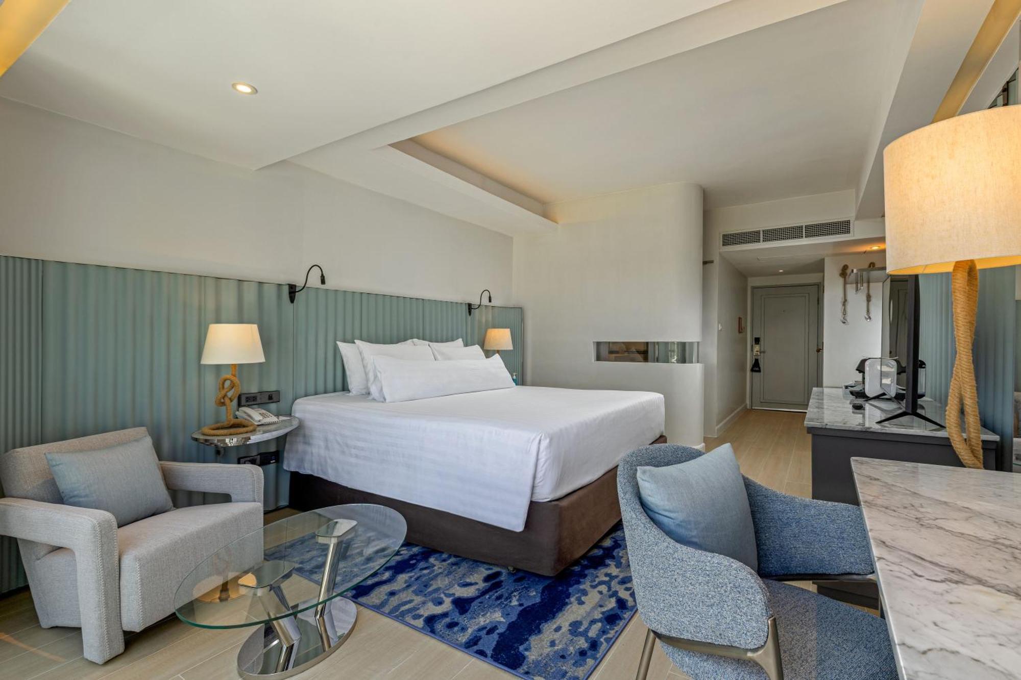 Queen Room Terrace