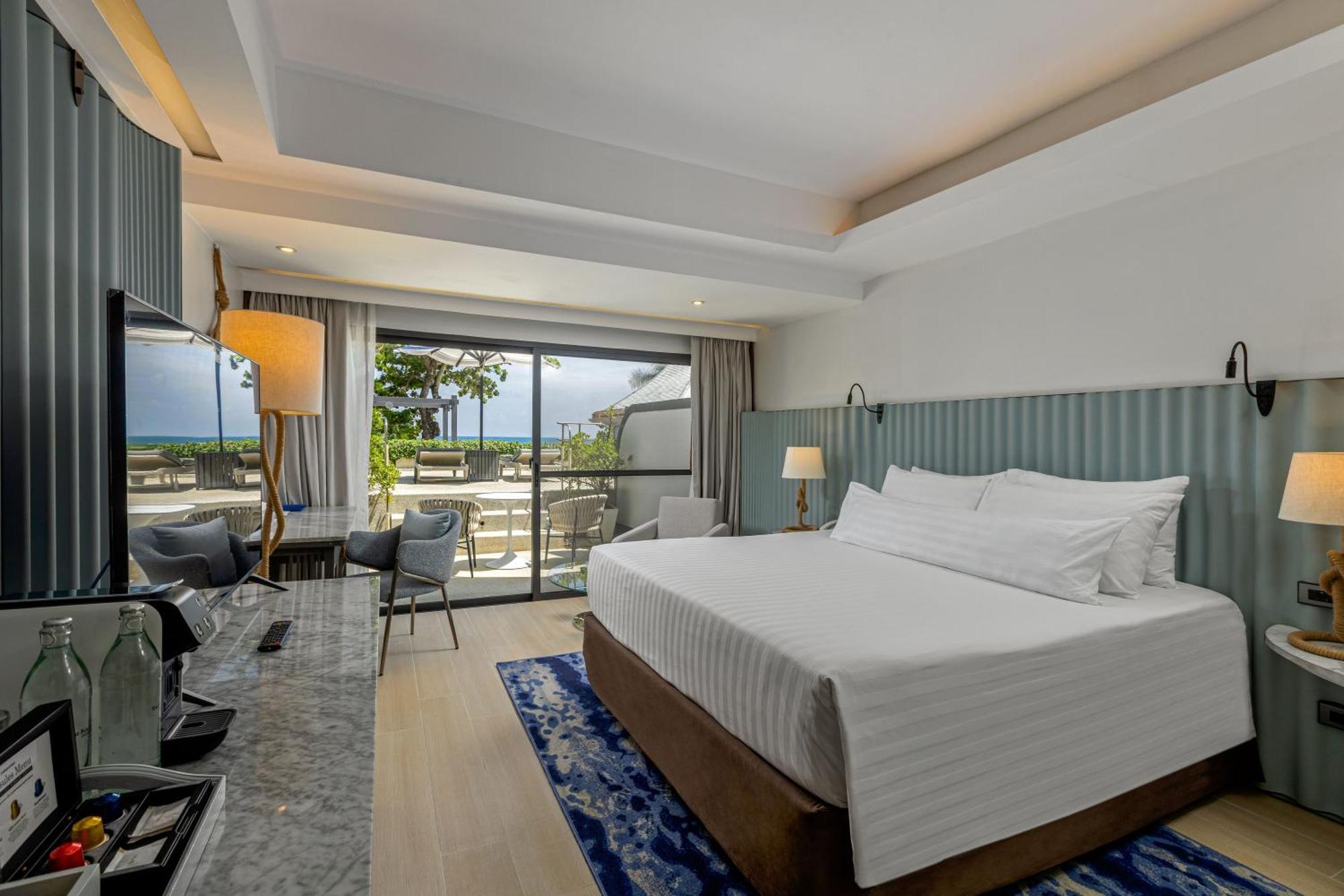 Queen Room Terrace