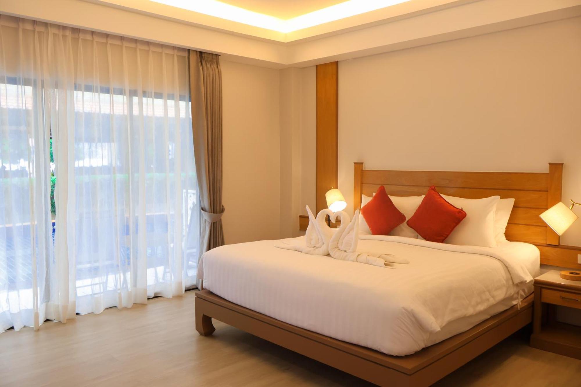 Double or Twin Room Swimming Pool Access