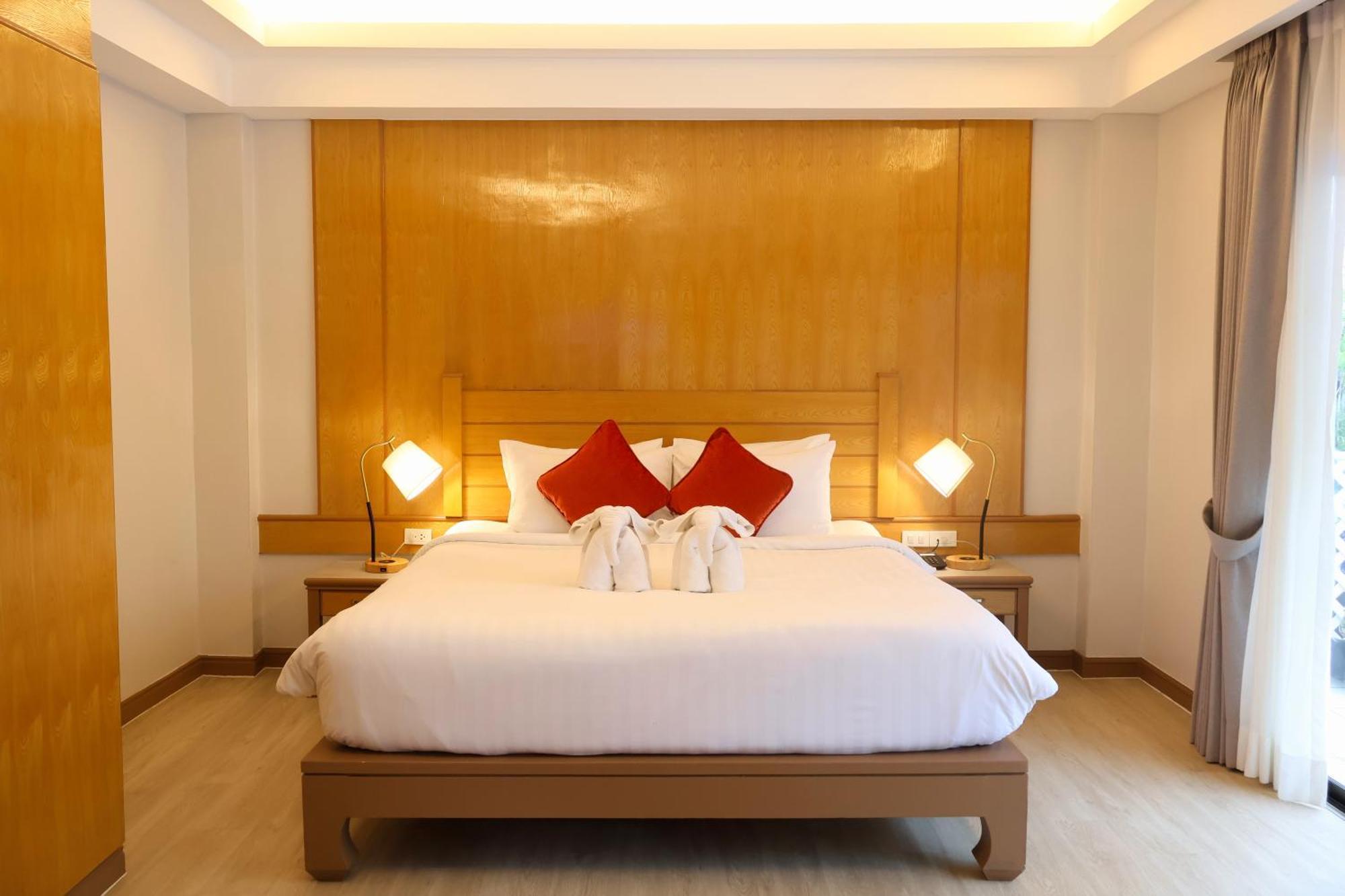 Double or Twin Room Swimming Pool Access
