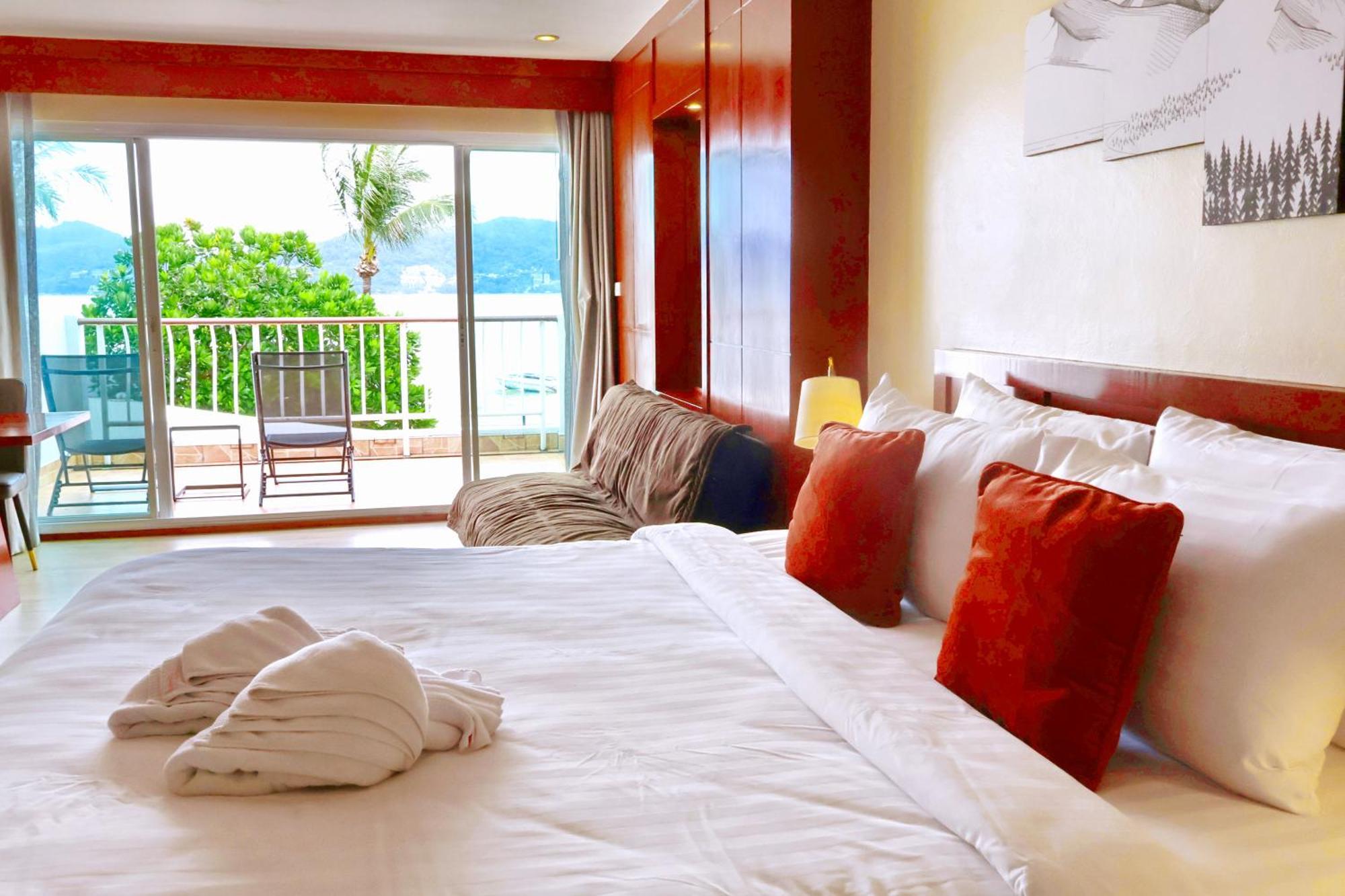 Deluxe Double or Twin Room