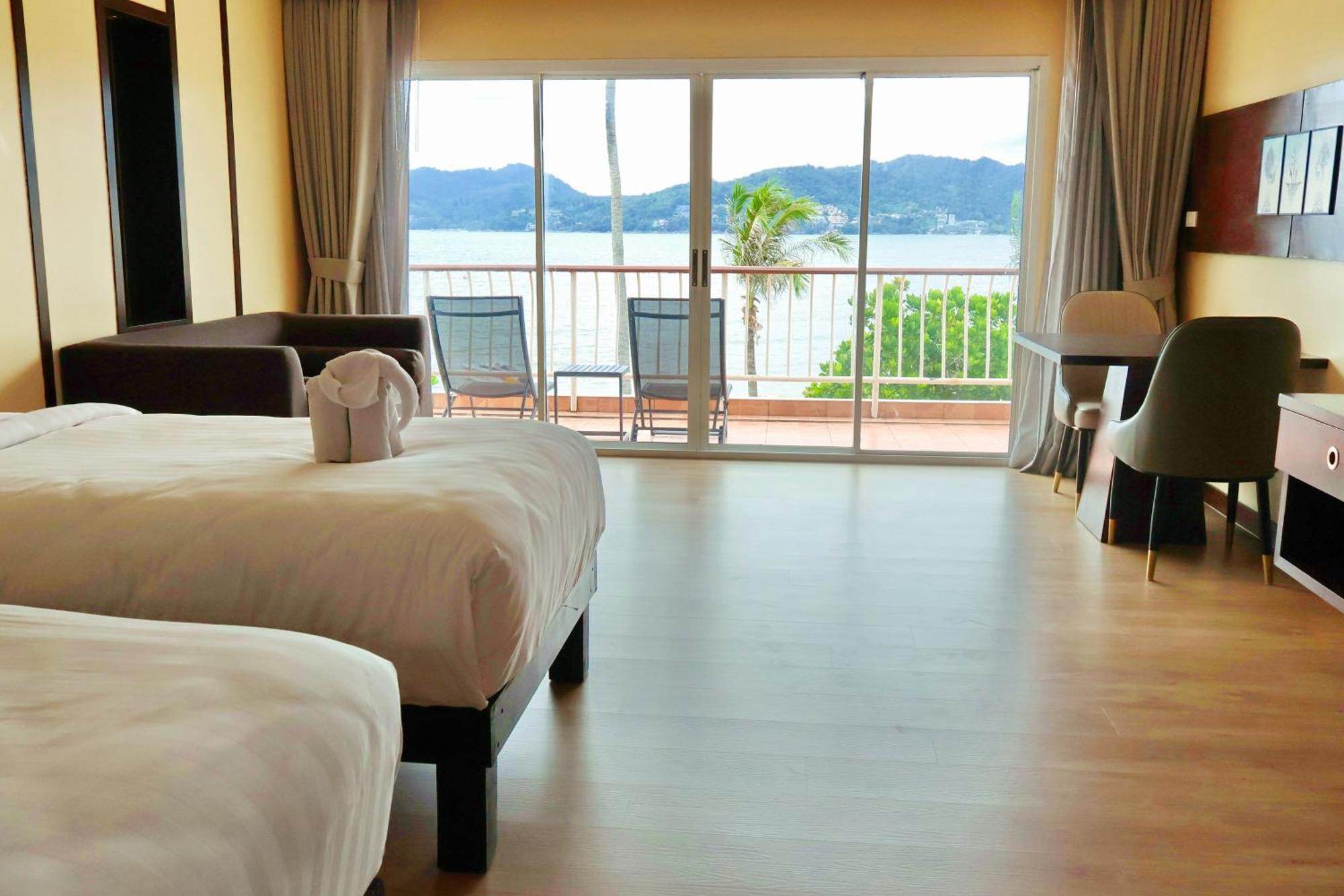 Deluxe Double or Twin Room