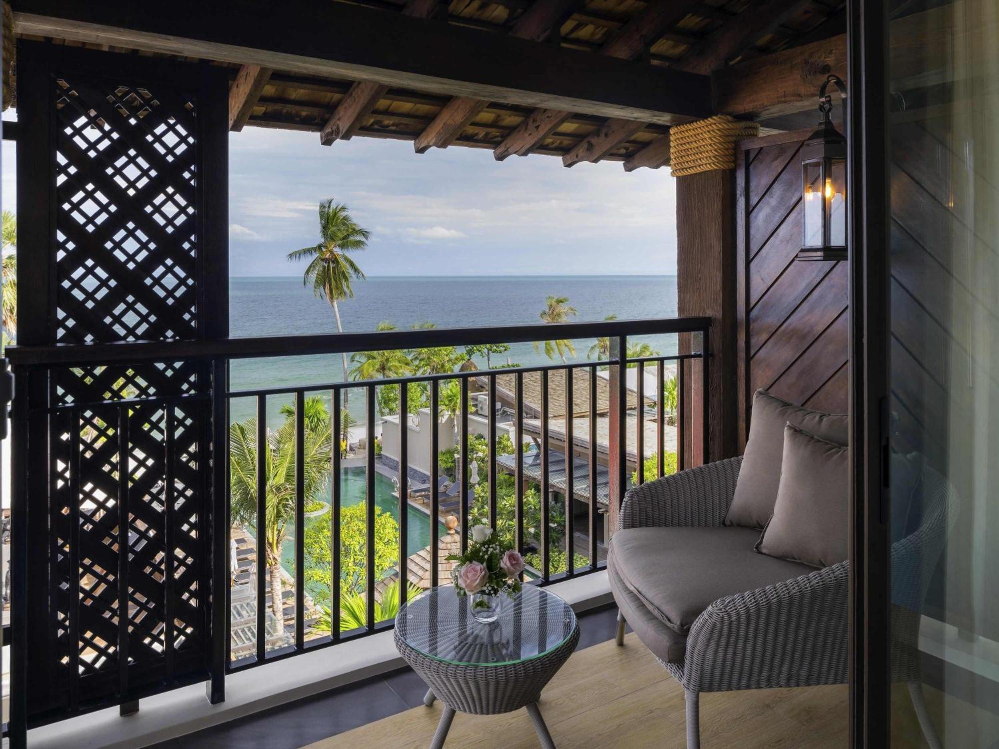 Deluxe Double Room Sea View Beach Side