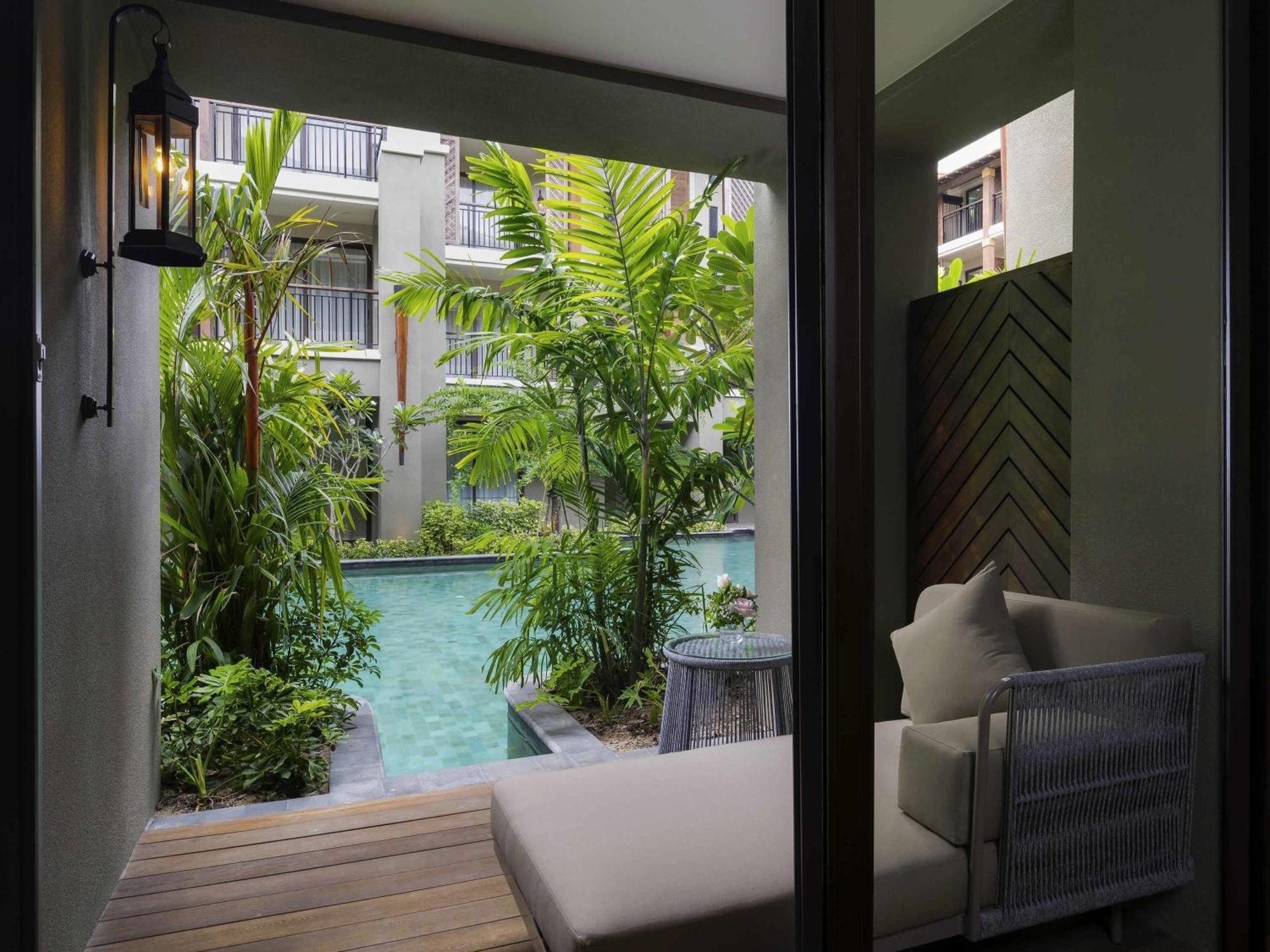 Deluxe Double Room Pool Access Beach Side