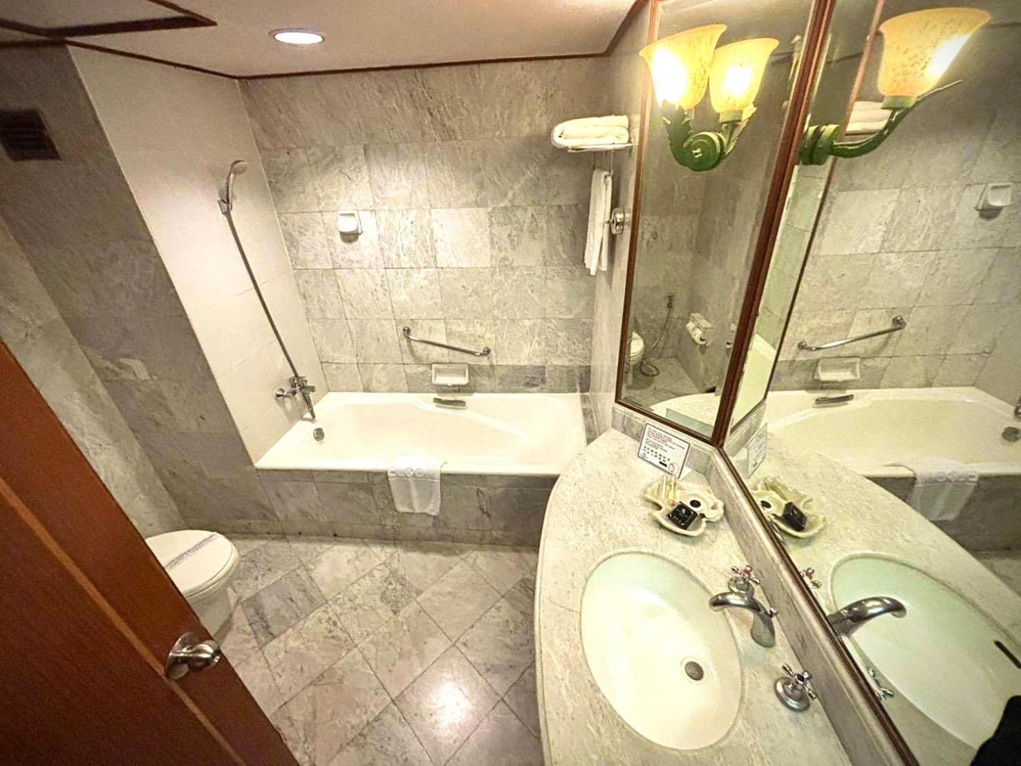 Grand Deluxe Double or Twin Room