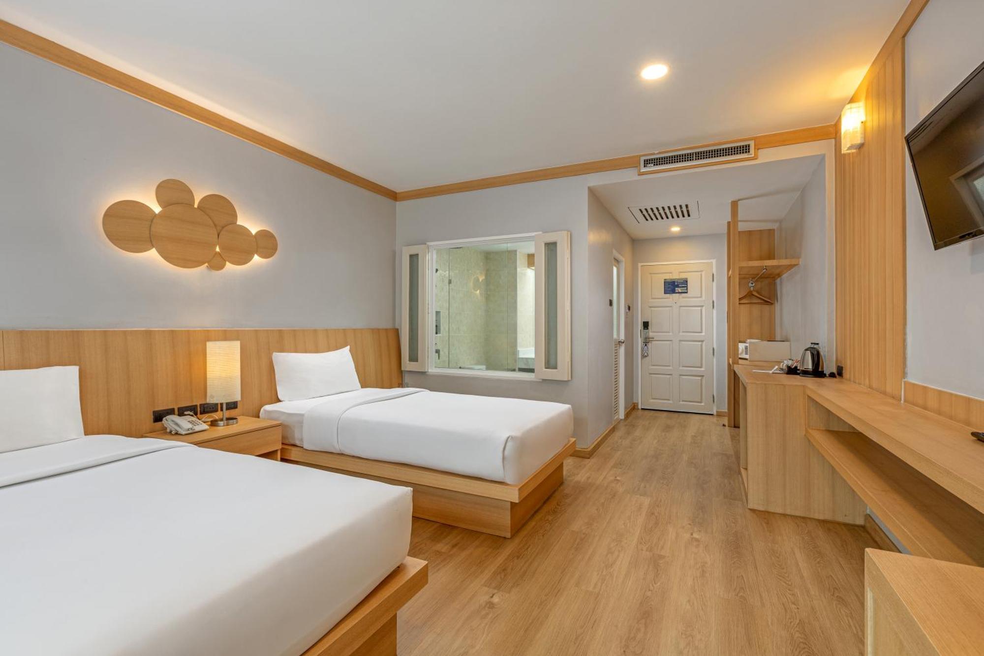 Deluxe Double or Twin Room