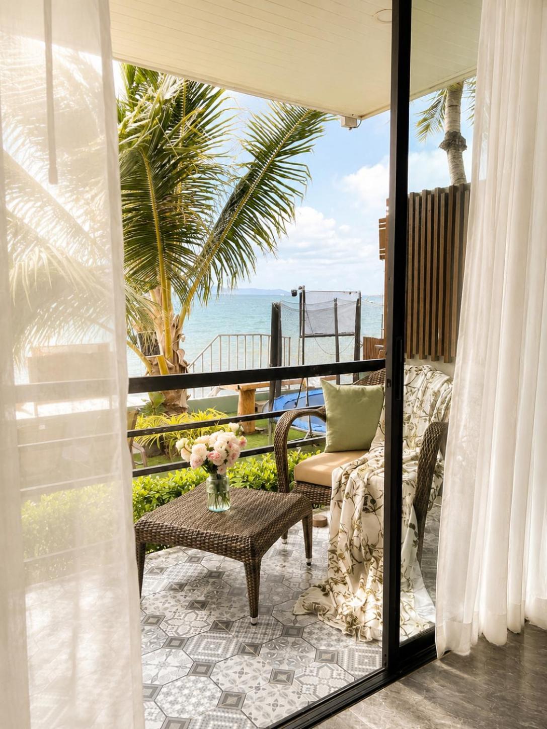 Family Room Sea View