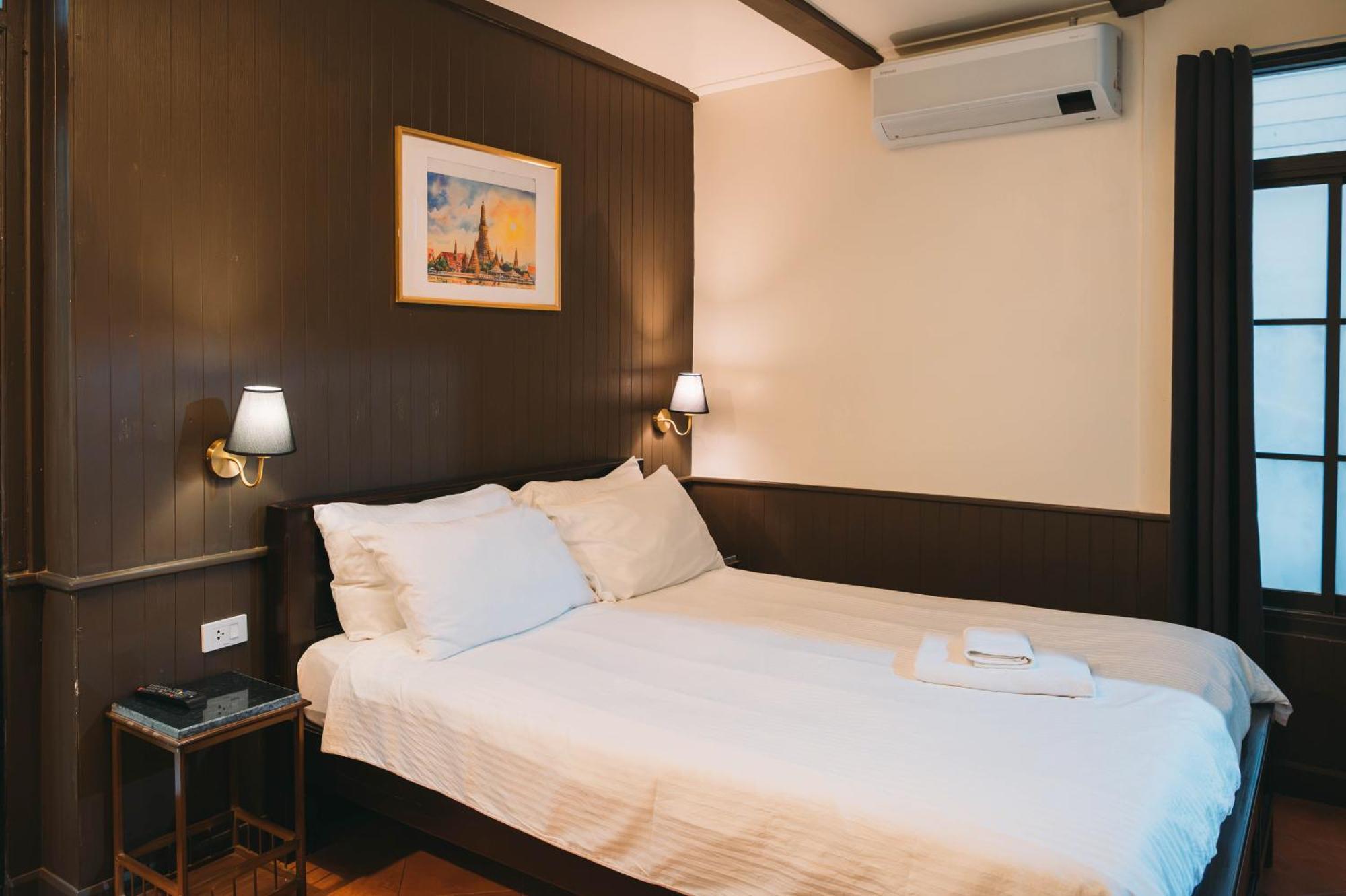 Double Room Private Bathroom