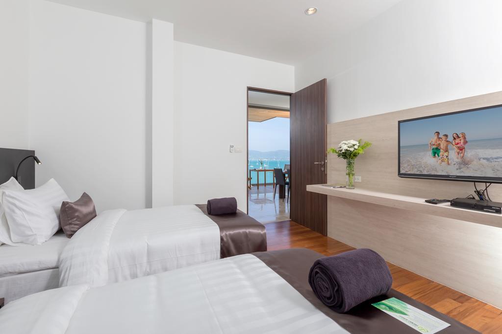 Two-Bedroom Suite with Sea View
