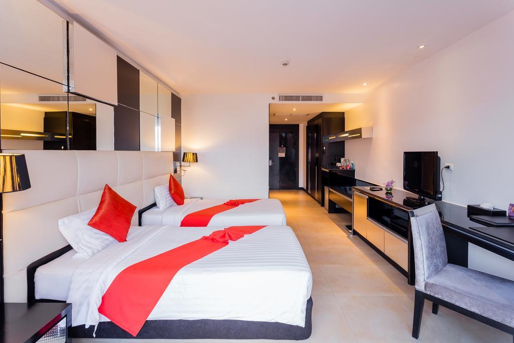 Grand Deluxe Twin Room with Pool View,316528581:JPEG