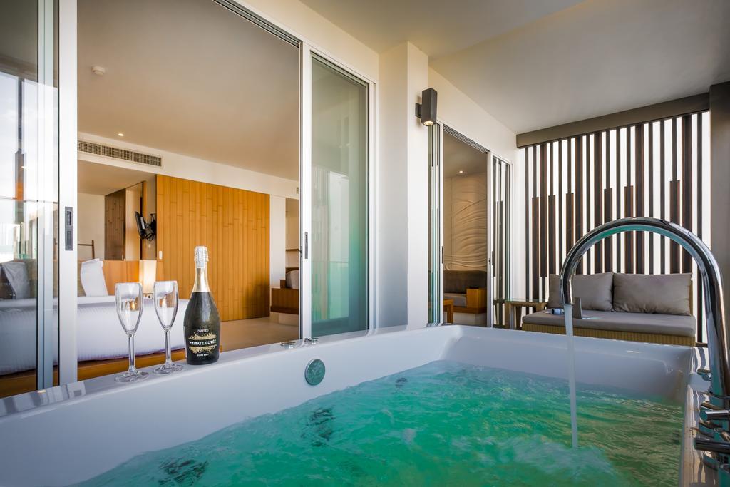 Jacuzzi Spa Suite