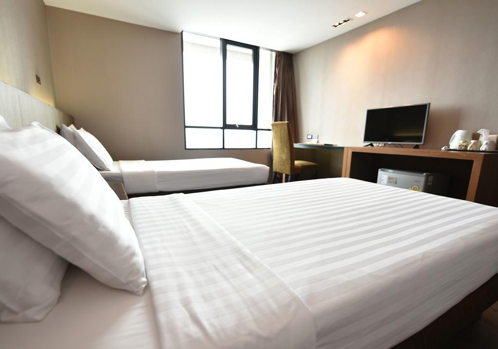 Deluxe Twin Room,326074291:JPEG