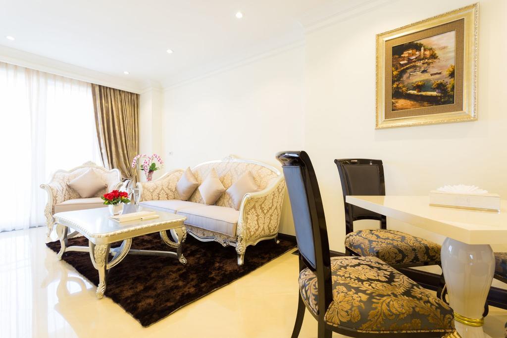 Two-Bedroom King Suite