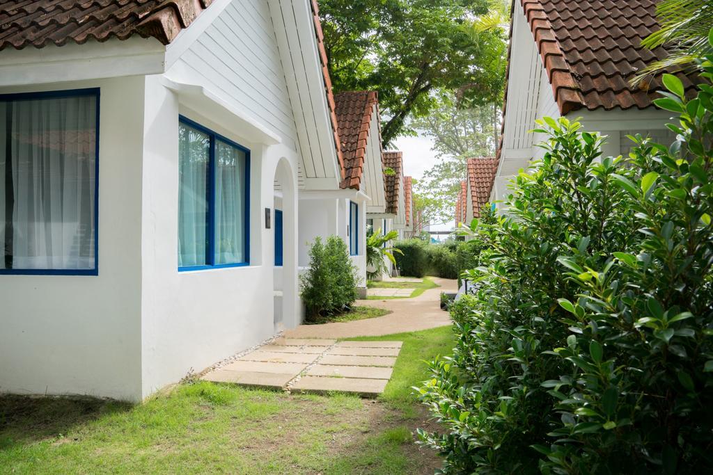 Deluxe Bungalow,1208985016:JPEG