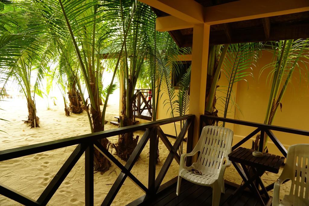 Bungalow - Beach Front 3