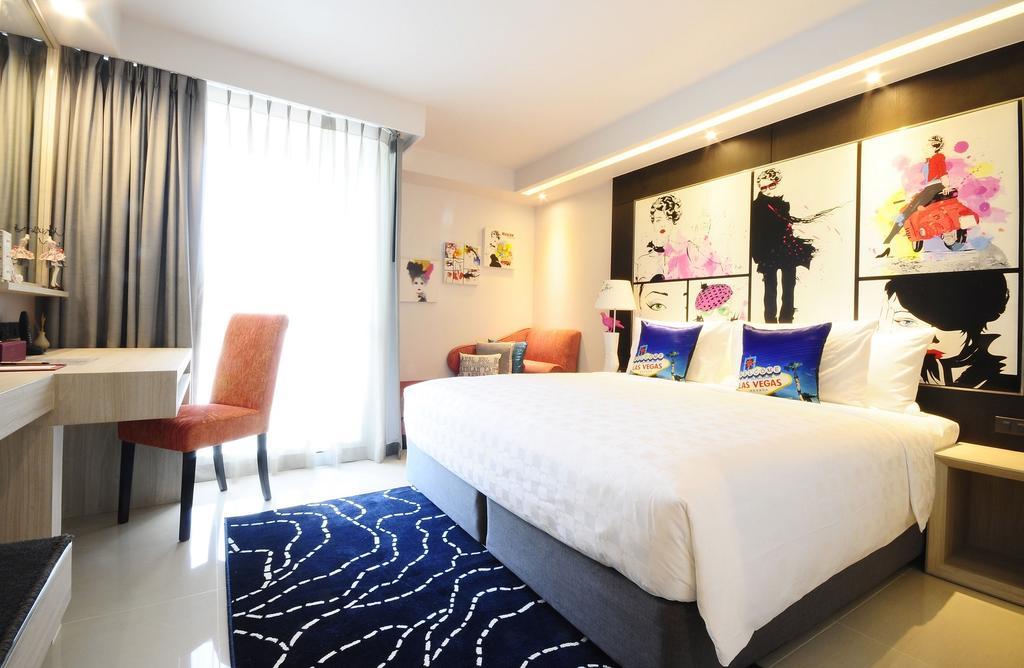 Lady Room