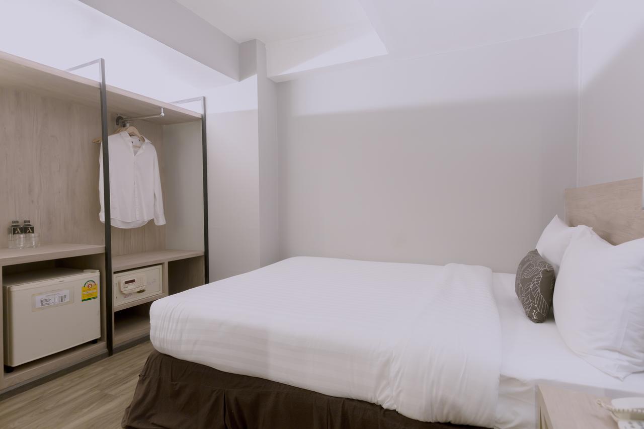 Standard Double Room No Window