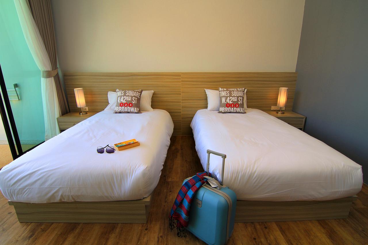 Superior Twin Room with Pool View