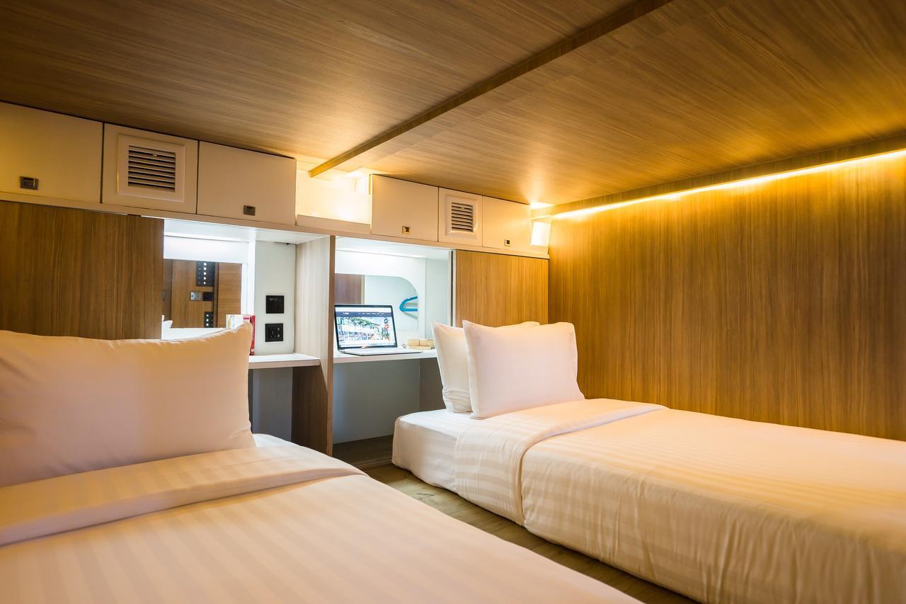 Twin Capsule Suite