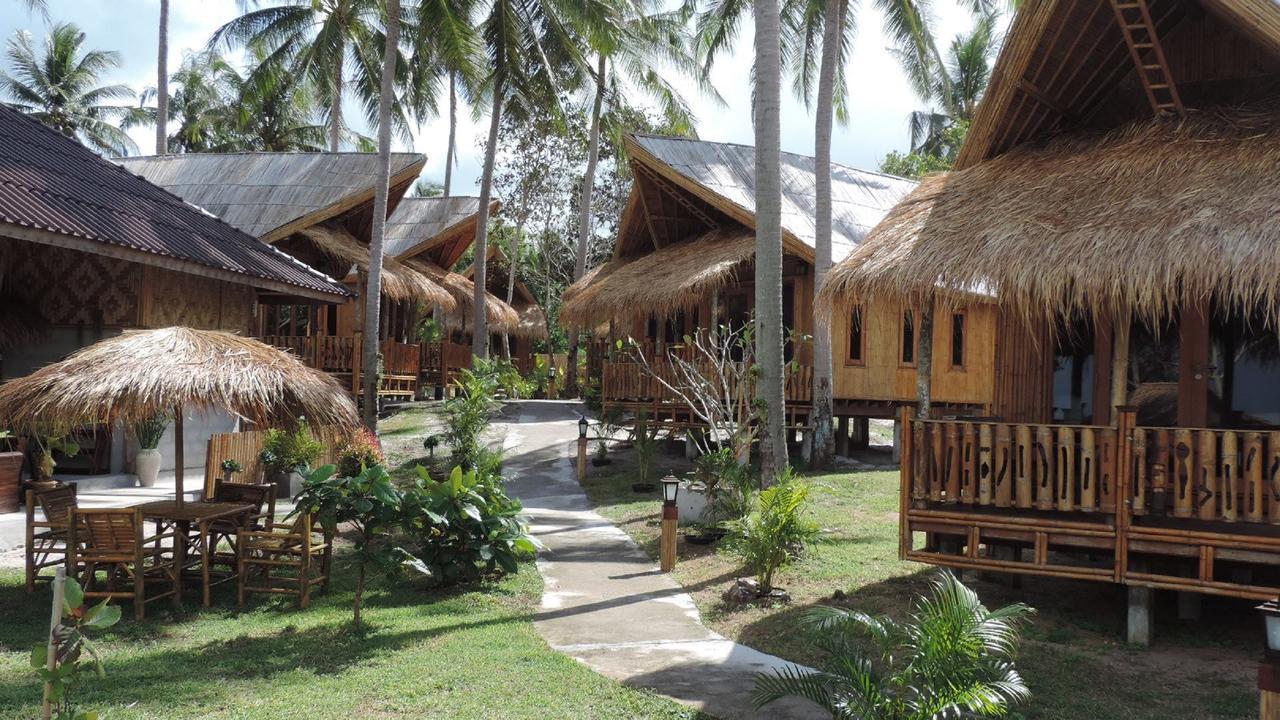 Bungalow Garden View