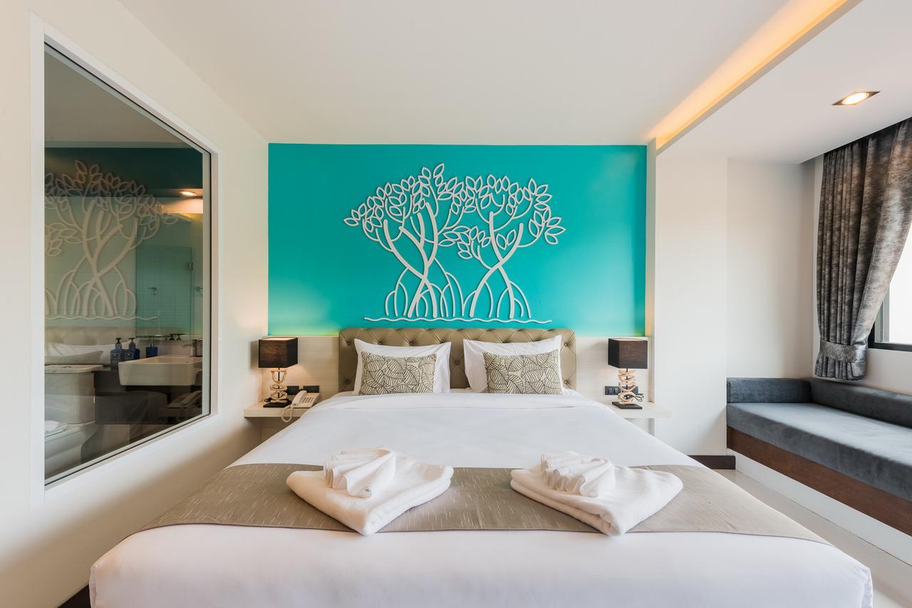Deluxe King Room Balcony