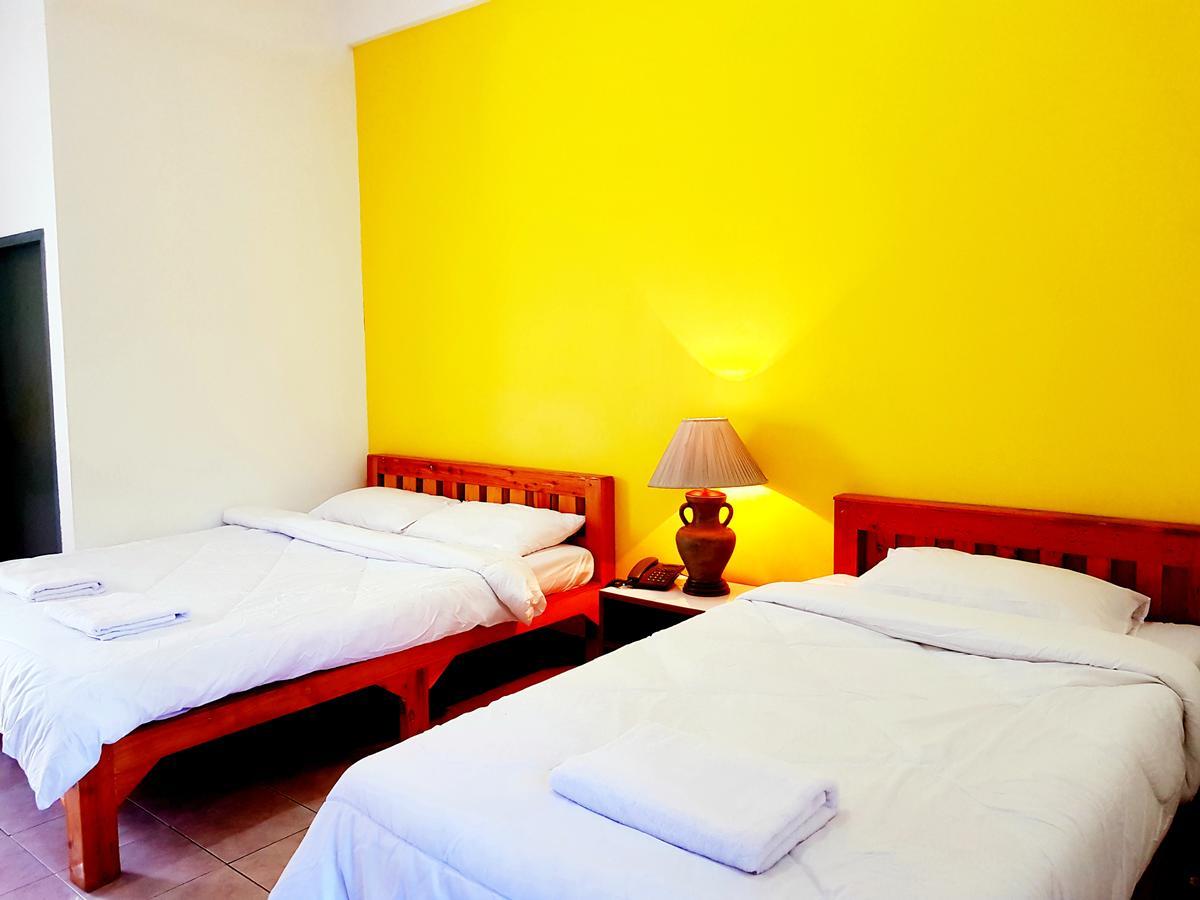 Dreibettzimmer mit eigenem Bad