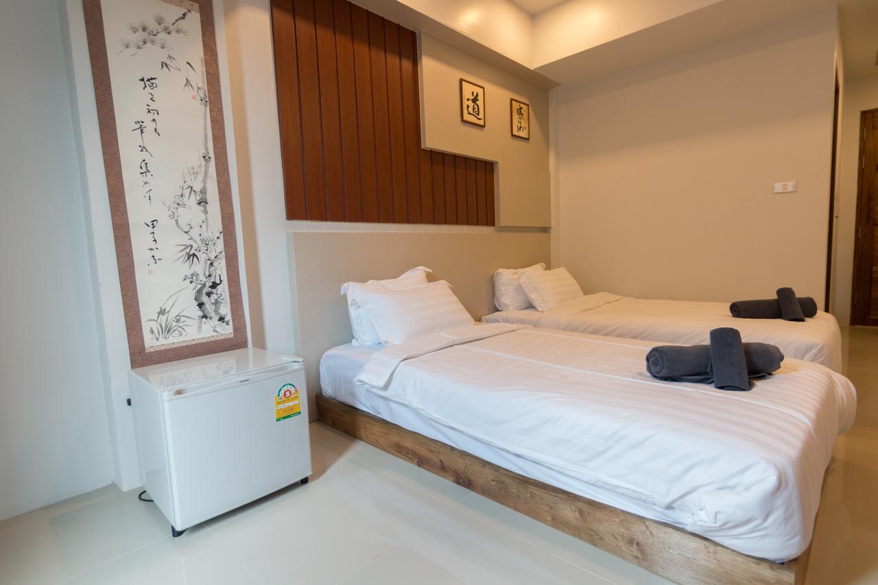 Modern Twin Room