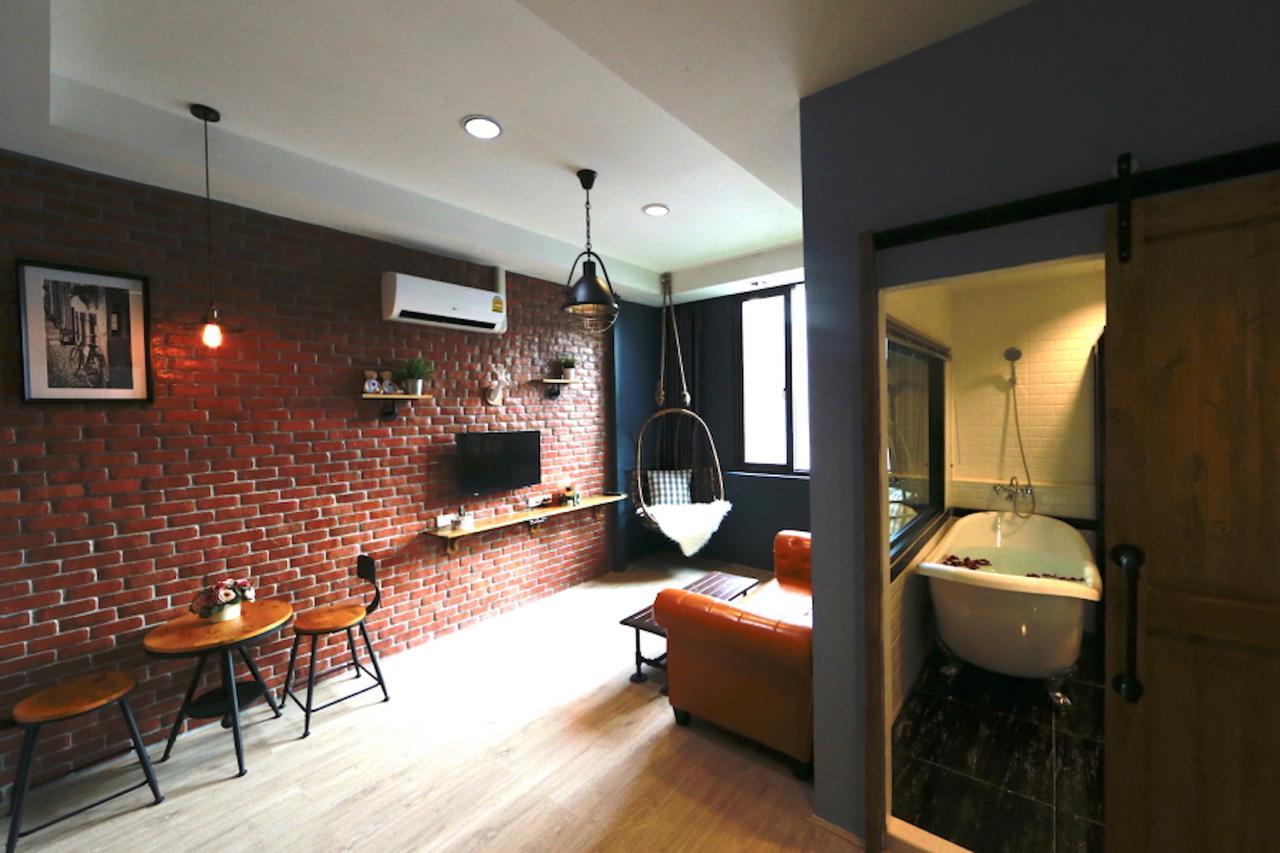 Two Bedroom Suite Bathtub