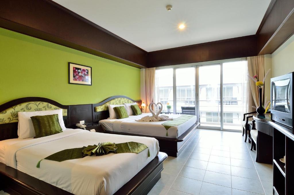 Deluxe Triple Room