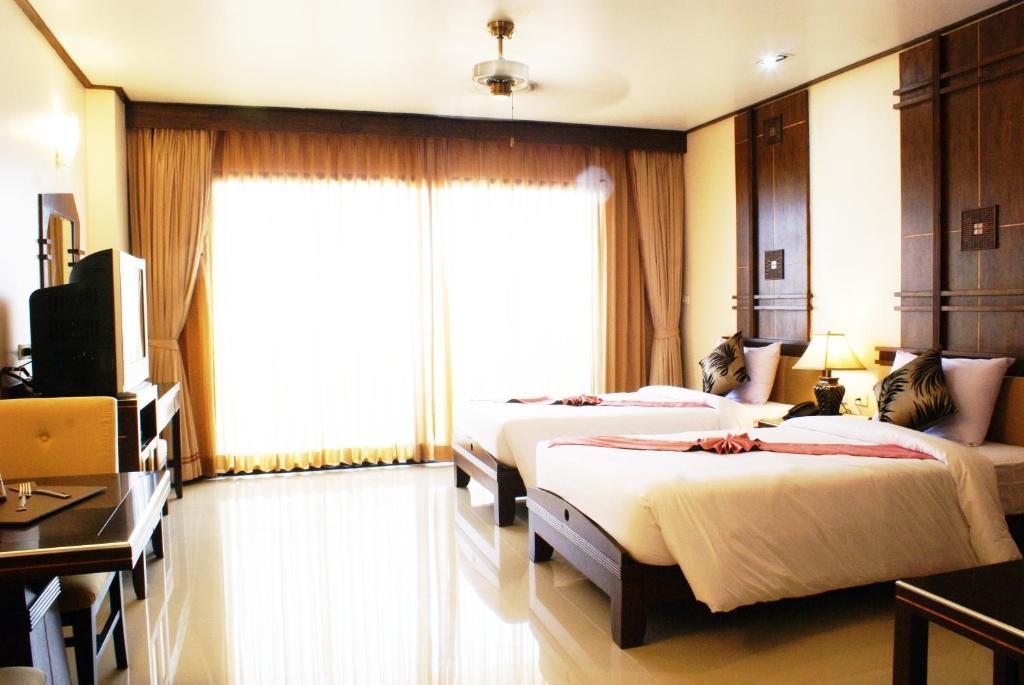 Deluxe Twin Room