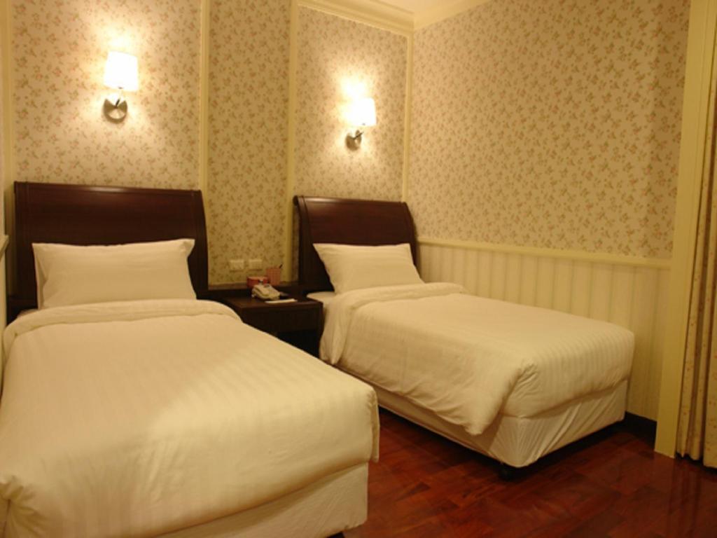 Standard Doppel-/Zweibettzimmer mit seitlichem Flussblick