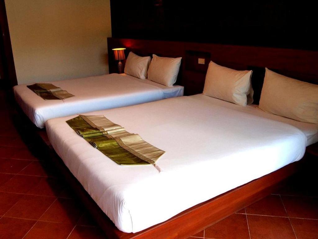 Deluxe Double Room Pool Access